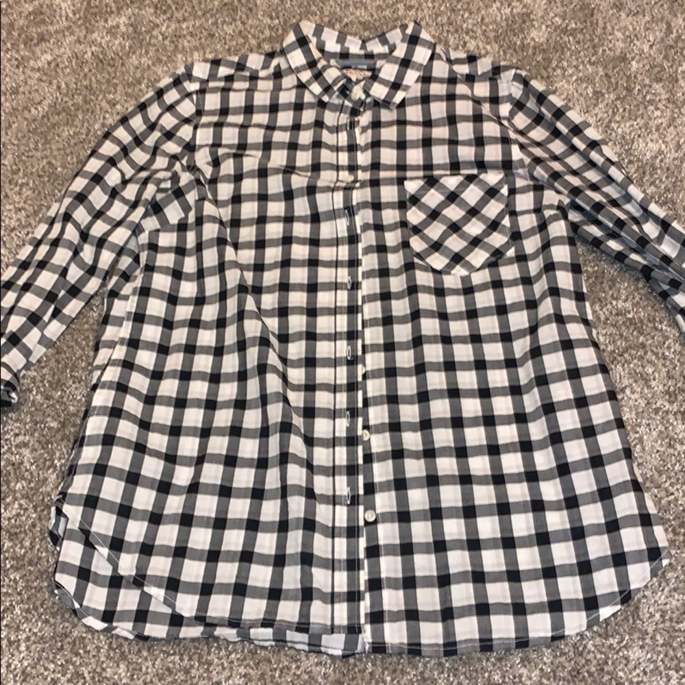 black and white button up shirt